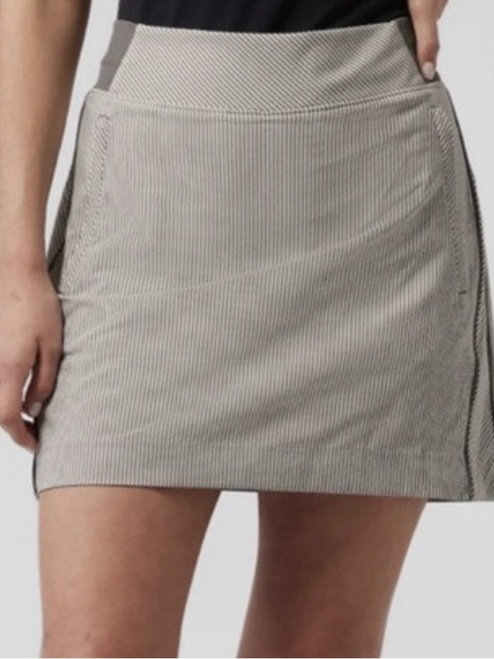 Athleta Brooklyn Striped Skort gray white size 8